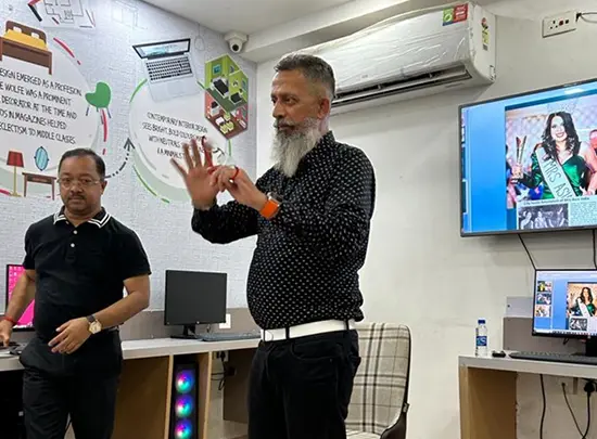 Dr. Milind Nadkarni (COO of GIID Pune) - Teaching in classroom at GIID Pune